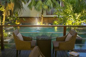 Dhevatara Beach Hotel