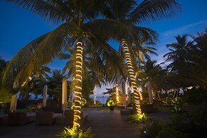 Dhevatara Beach Hotel