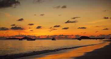 Dhevatara Beach Hotel