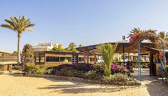 Blend Elphistone Resort