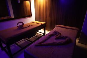 Blend Elphistone Resort