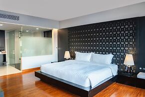 Cross Paasha Bali Seminyak