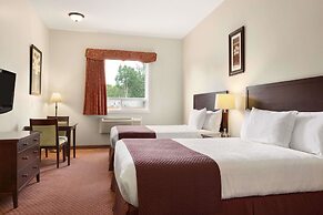 Days Inn by Wyndham Chetwynd