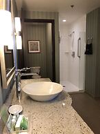 Holiday Inn Hotel & Suites Saskatoon Downtown by IHG