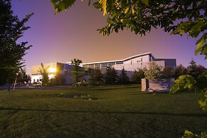 Holiday Inn Hotel & Suites Saskatoon Downtown by IHG