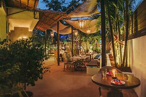 Living Room by Seasons Hotels