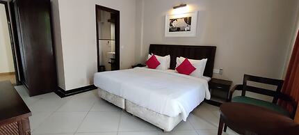 Living Room by Seasons Hotels