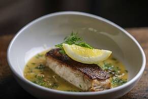 Living Room by Seasons Hotels