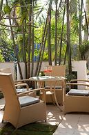 Living Room by Seasons Hotels