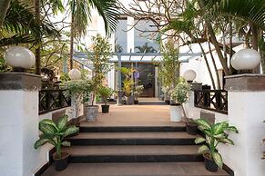 Living Room by Seasons Hotels