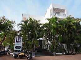 Living Room by Seasons Hotels