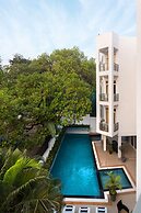 Living Room by Seasons Hotels