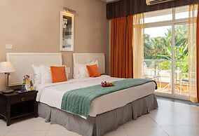 Living Room by Seasons Hotels