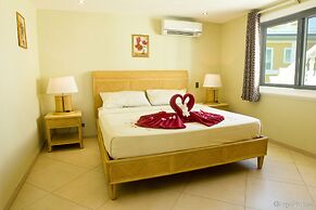 Lingganay Boracay Hotel Resort