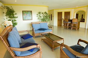 Lingganay Boracay Hotel Resort