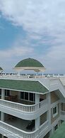 Lingganay Boracay Hotel Resort