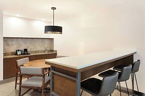 Courtyard Mexico City Airport