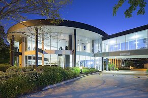 Ramada Encore by Wyndham Belconnen Canberra