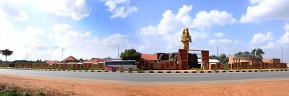 Confident Amoon - The Glamour Spa and Resort