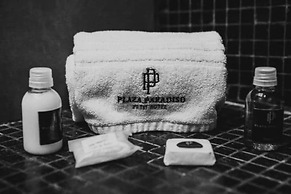 Plaza Paradiso Petit Hotel