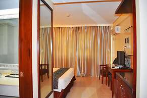 Golden Phoenix Hotel Boracay