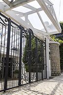 Felissimo Exclusive Hotel