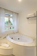 Felissimo Exclusive Hotel