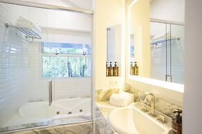 Felissimo Exclusive Hotel