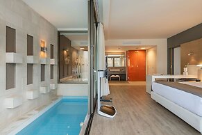 Avra Imperial Hotel