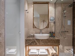 Avra Imperial Hotel