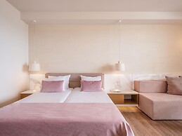Avra Imperial Hotel