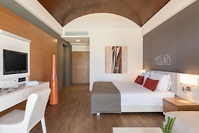 Avra Imperial Hotel