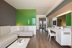 Avra Imperial Hotel