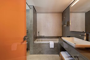 Avra Imperial Hotel