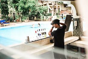 Amed Cafe & Hotel Kebun Wayan