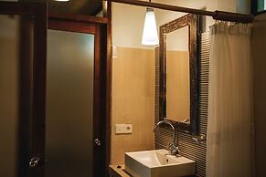 Amed Cafe & Hotel Kebun Wayan