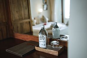 Amed Cafe & Hotel Kebun Wayan