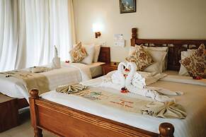 Amed Cafe & Hotel Kebun Wayan