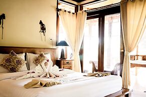 Amed Cafe & Hotel Kebun Wayan