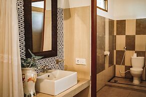 Amed Cafe & Hotel Kebun Wayan