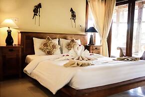 Amed Cafe & Hotel Kebun Wayan