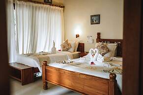 Amed Cafe & Hotel Kebun Wayan