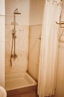 Amed Cafe & Hotel Kebun Wayan