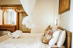 Amed Cafe & Hotel Kebun Wayan