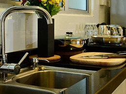 One-Stop Residence Hotel & Office