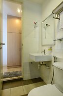 One-Stop Residence Hotel & Office