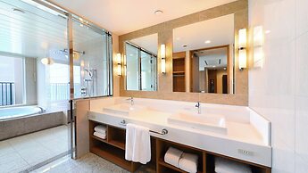 Vessel Hotel Campana Okinawa