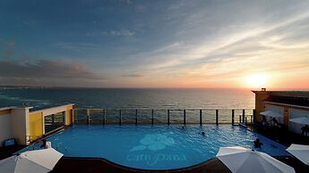 Vessel Hotel Campana Okinawa