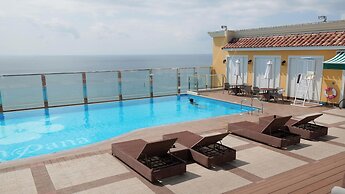 Vessel Hotel Campana Okinawa