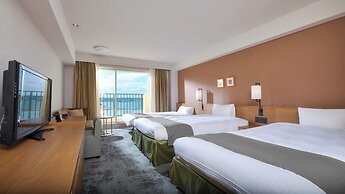 Vessel Hotel Campana Okinawa